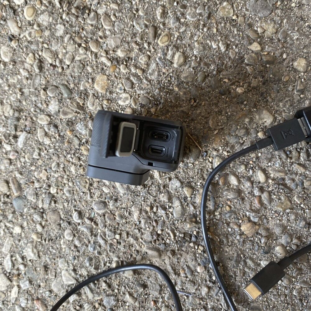 GoPro Hero 5 Action Camera For Parts - Picture 3 of 5